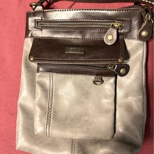 Woman’s “Chala” purse